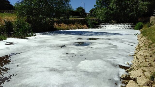 Foaming Bourton Mill Weir Martin Janes comp