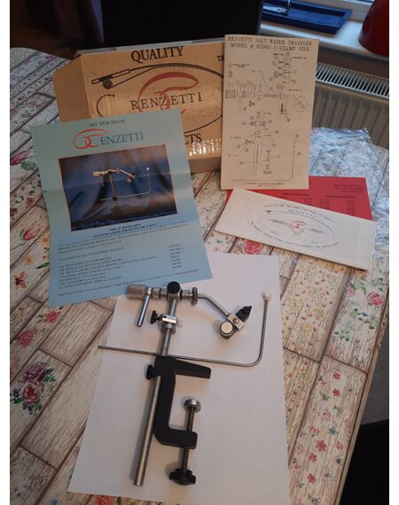 Renzetti saltwater rotary c clamp fly tying vice